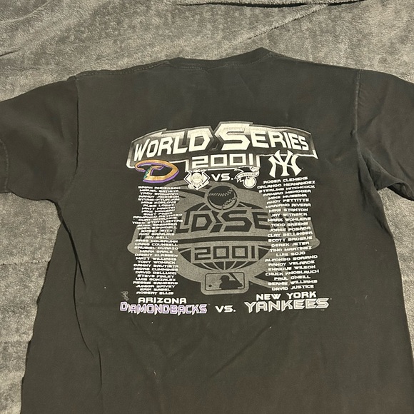 Vintage 2001 MLB Yankees Vs Diamondbacks World Series Tshirt size Large - Picture 2 of 4